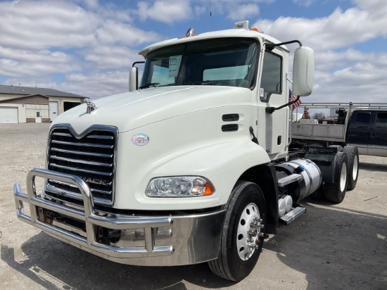 2017 MACK PINNACLE Serial Number: 1M1AW07Y6HM082917