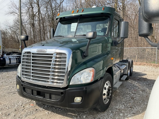 2013 FREIGHTLINER CASCADIA Serial Number: 1FUJGEDR0DLBZ5765