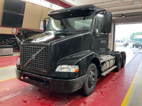 2009 VOLVO VNM64T300 Serial Number: 4V4MC9EG99N283649