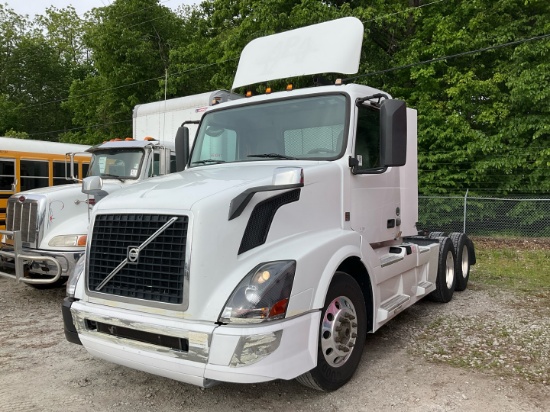 2018 VOLVO VNL64T300 Serial Number: 4V4NC9EGXJN895643