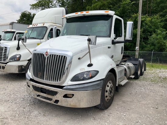 2019 INTERNATIONAL RH Serial Number: 3HSDWTZR3KN456644