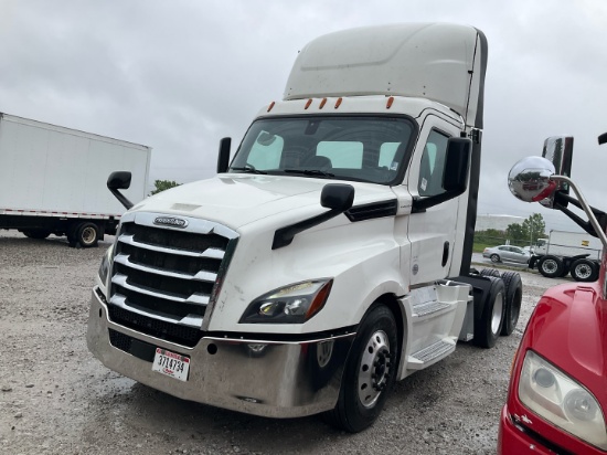 2019 FREIGHTLINER CASCADIA Serial Number: 3AKJHLDR1KSKW2356