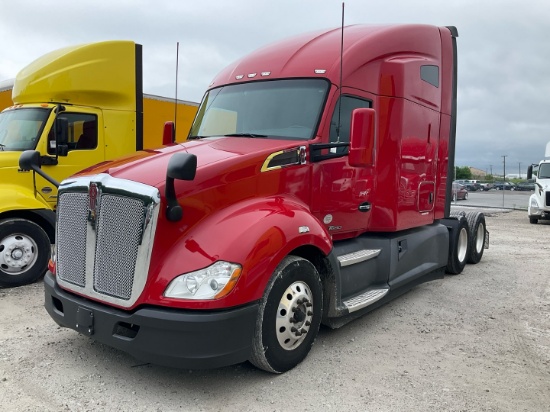 2020 KENWORTH T680 Serial Number: 1XKYD49X3LJ372742