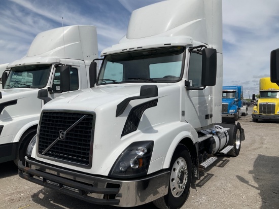 2015 VOLVO VNL42T300 Serial Number: 4V4N19EH3FN190401