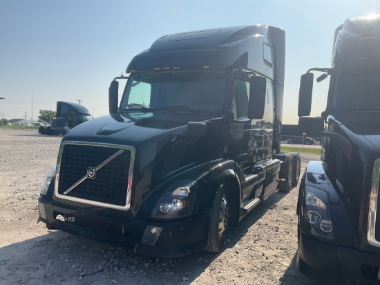 2014 VOLVO VNL64T670 Serial Number: 4V4NC9EH0EN161298
