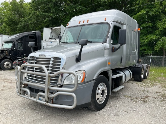 2014 FREIGHTLINER CASCADIA Serial Number: 3AKJGLD50ESFK9686