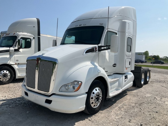 2015 KENWORTH T660 Serial Number: 1XKYDP9X2FJ425937