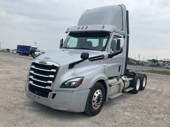 2019 FREIGHTLINER CASCADIA Serial Number: 1FUJHLDV1KLKH8657