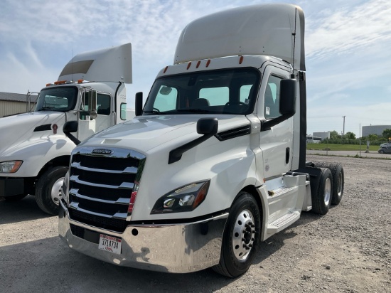 2019 FREIGHTLINER CASCADIA Serial Number: 3AKJHLDR1KSKW2356