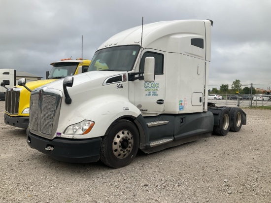 2020 KENWORTH T680 Serial Number: 1XKYDP9X2LJ397956