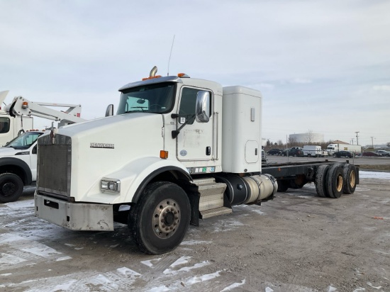 2014 KENWORTH T800 Serial Number: 1NKDLP0X5EJ414731