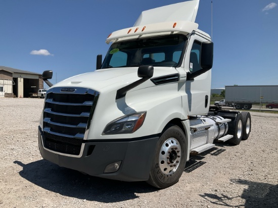 2020 FREIGHTLINER CASCADIA Serial Number: 3AKJHLDV2LSLL7547