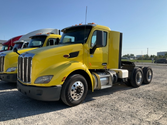 2021 PETERBILT 579 Serial Number: 1XPBD49X2MD738528