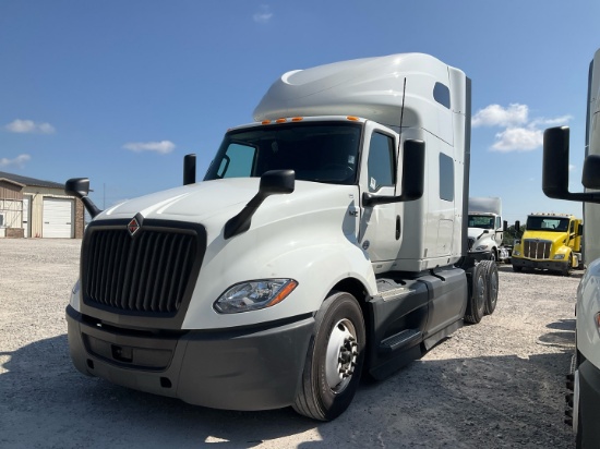 2023 INTERNATIONAL LT Serial Number: 3HSDZAPR3PN682754