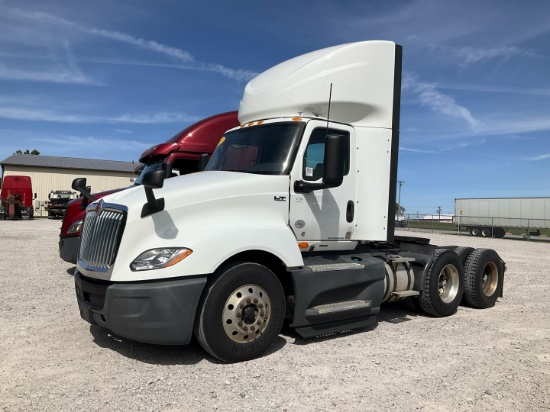 2020 INTERNATIONAL LT Serial Number: 3HSDZAPR2LN389373