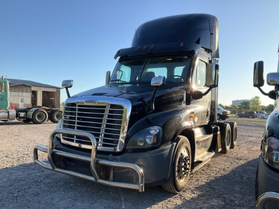 2017 FREIGHTLINER CASCADIA Serial Number: 1FUJGEDR3HLHZ7999
