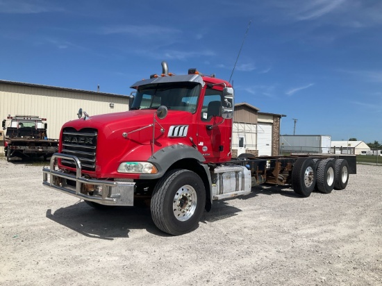 2018 MACK GRANITE Serial Number: 1M2AX13C6JM039757