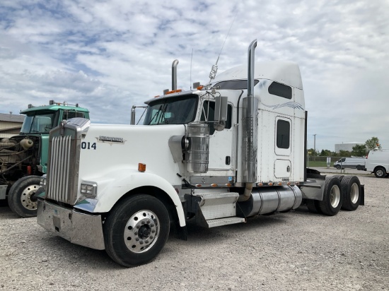 2005 KENWORTH W900L Serial Number: 1XKWDB9X45J086073