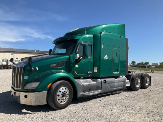 2017 PETERBILT 579 Serial Number: 1XPBD49X8HD415641