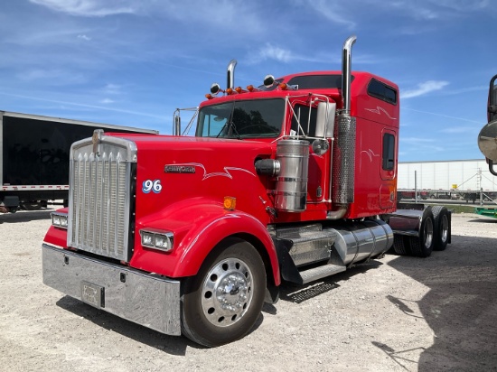 1996 KENWORTH W900 Serial Number: 1XKWDR9X9TR727676