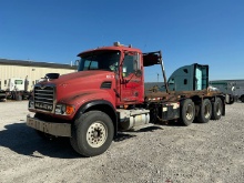 2004 MACK GRANITE Serial Number: 1M2AG11CX4M011533