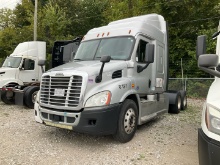 2019 FREIGHTLINER CASCADIA Serial Number: 3AKJGHDV1KDJU4406
