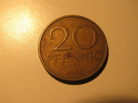 Foreign Coins:  1969 East Germany DDR 20 Pfennig