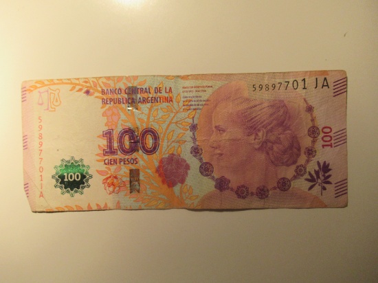 Foreign Currency: Argentina 100 Pesos (With Eva Peron on the bill)