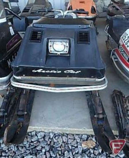 1974 Arctic Cat Linx snowmobile, 295cc Wankeo engine, engine is stuck, SN: 4053591