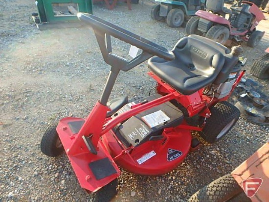 Snapper 28in Hi Vac rear engine rider lawn mower with Briggs & Stratton 344cc 11/5hp engine