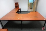 R shaped desk with adjustable legs