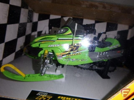 2003 Arctic Cat F5 diecast snowmobile