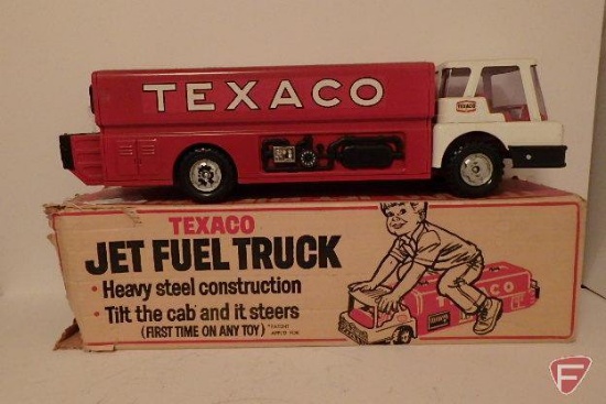 Toy B&B Texaco Jet Fuel Truck with box