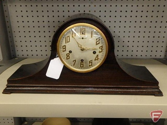 The New Haven Clock Co mantle clock, chimes