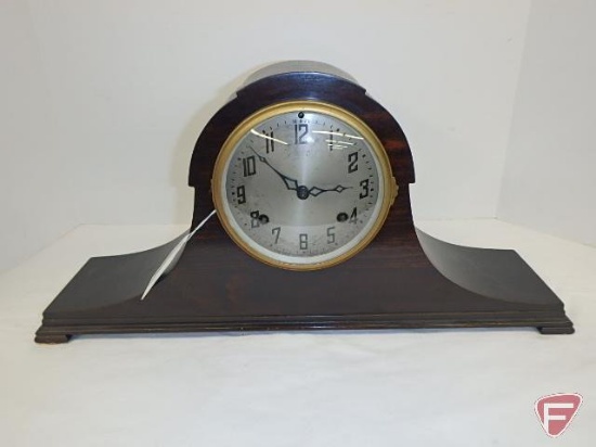 The New Haven Clock Co mantle clock, Cathederal Gong Movement