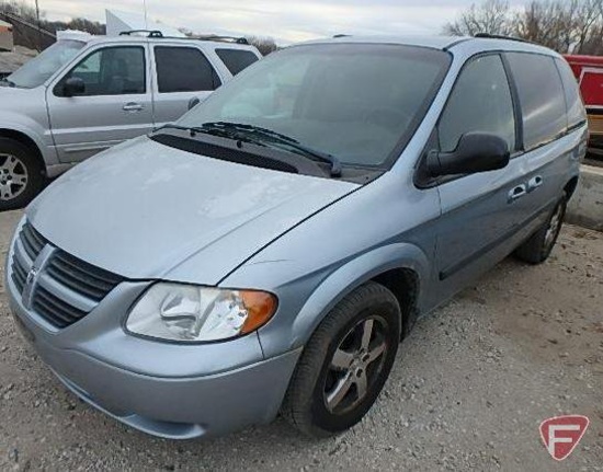 2005 Dodge Caravan Van, VIN # 1d4gp45r75b204074