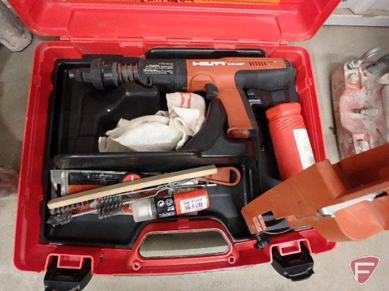 Hilti DX351 Powder- actuated tool kit, extension pole