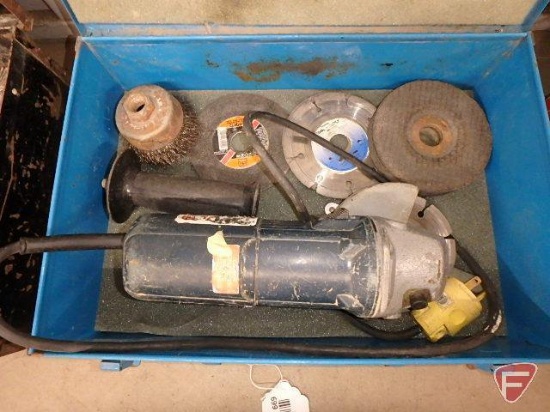 Bosch 4.5in angle grinder w/grinder, wire and masonry wheel