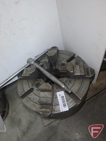 Heavy duty 12" independent 4-jaw chuck with reversible jaws