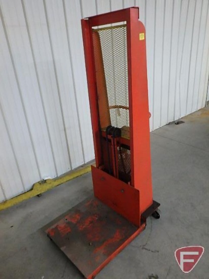 Electric over hydraulic platform lift, 12V battery, 24"X24" platform, metal casters