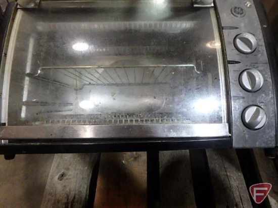GE stainless steel toaster oven Model 169068