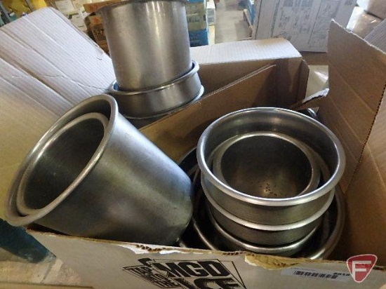 Stainless steel pots (lg,med,sm)