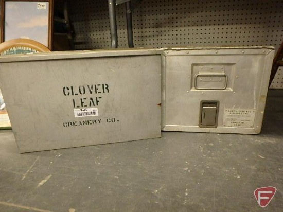 Clover Leaf Creamery Co metal box and metal North Central Airlines Inc Liquor Beverage Mix Insert