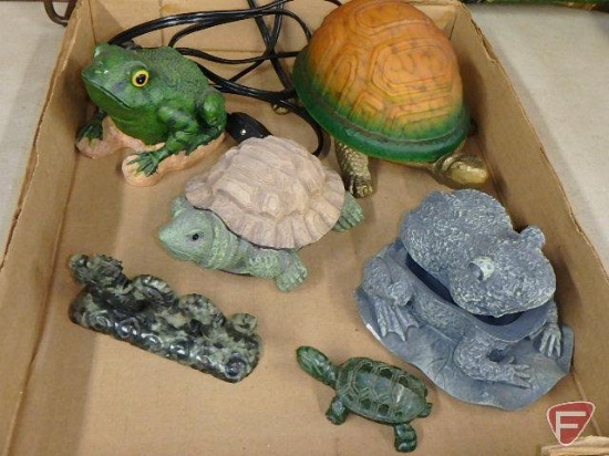 Frogs and turtles, figurines, one lights up