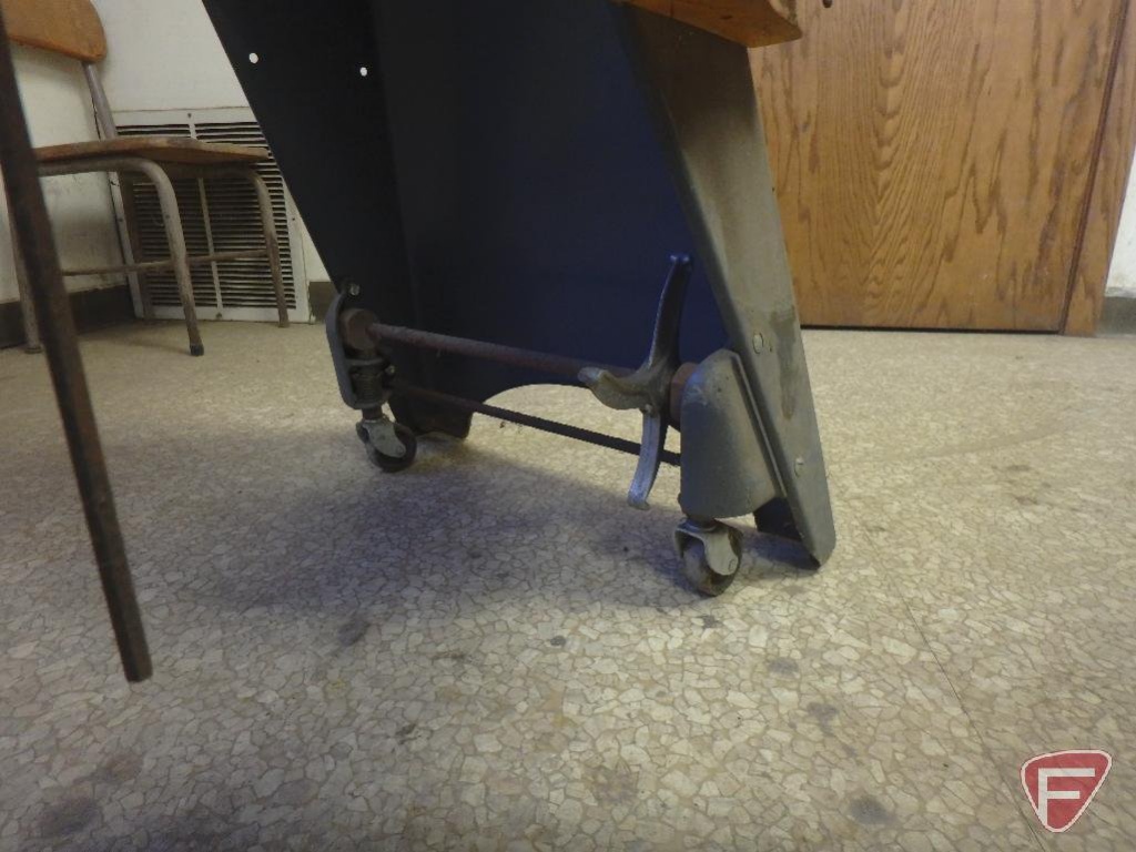 Lot Shop Smith Base Unit With Table Saw Jointer Model
