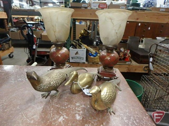 (3) brass birds and (2) matching table lamps, All 5