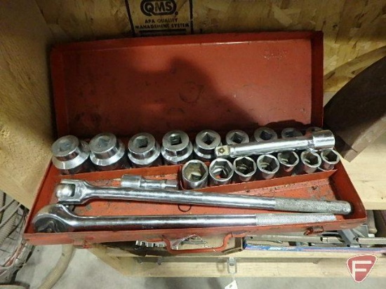 3/4in drive socket set: socket wrench, breaker bar, (2) extensions, and 7/8in to 2in sockets