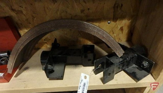 (2) spare tire mount brackets and (2) small trailer fenders