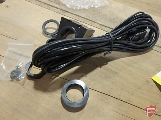 HDMI USB-EC USBRHDMI cable and installation brackets
