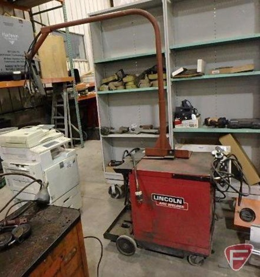 Lincoln Idealarc SP-200 constant voltage DC arc welding power source and wire feed welder